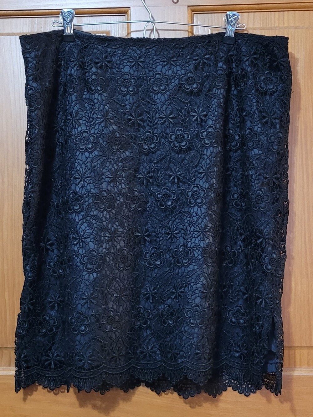 Floral Lace Skirt Black Women's 14 Knee Length Feminine Scalloped Hem Apt 9
